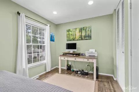 1668 Williamsburg Ct #A, Wheaton, IL 60189 photo 16