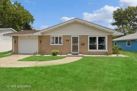 829 Sheldon Ave, Aurora, IL 60506