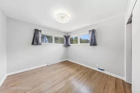 Bedroom - 829 Sheldon Ave, Aurora, IL 60506 photo 1 of 3