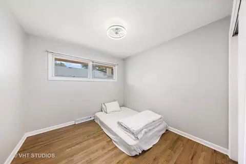 Bedroom - 829 Sheldon Ave, Aurora, IL 60506 photo 2 of 3