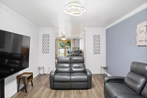 Living - 2567 E Riverview Dr, Kankakee, IL 60901 photo 1 of 2