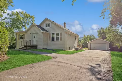 6 N175 Virginia Rd, Roselle, IL 60172