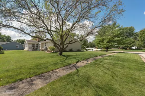 Exterior - 25333 W Willow Dr, Plainfield, IL 60544 photo 8 of 9