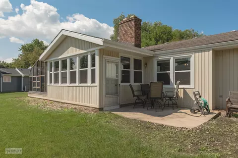 Exterior - 25333 W Willow Dr, Plainfield, IL 60544 photo 6 of 9
