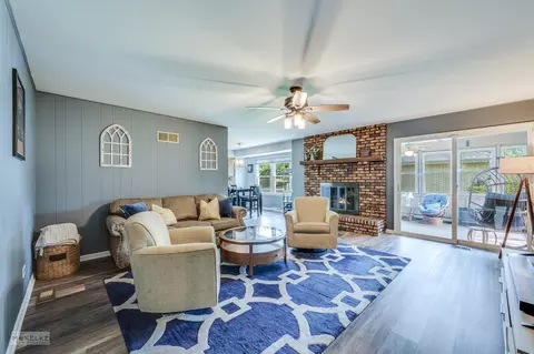 Living - 25333 W Willow Dr, Plainfield, IL 60544 photo 5 of 6