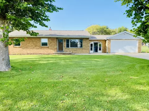 409 Scott Ave, Hillcrest, IL 61068