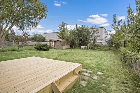 491 Konen Ave, Aurora, IL 60505 photo 14