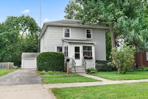 726 S 2nd St, Dekalb, IL 60115