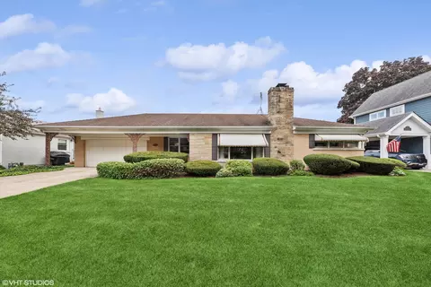 515 S Mitchell Ave, Arlington Heights, IL 60005