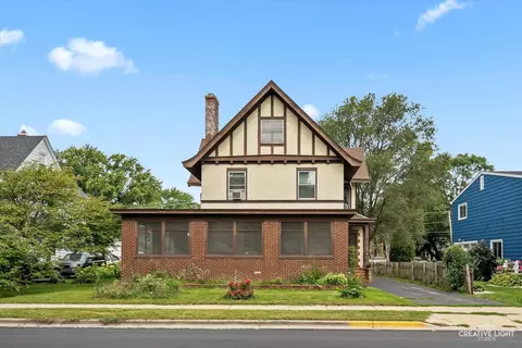 549 S Lincoln Ave, Aurora, IL 60505