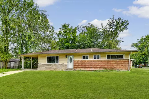 303 Nauvoo St, Park Forest, IL 60466