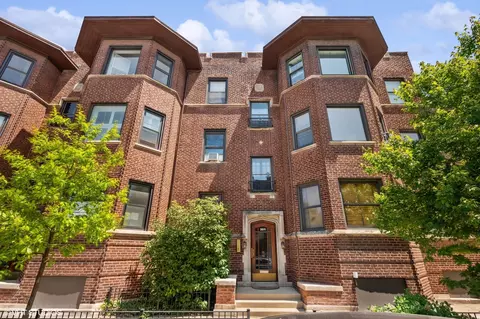 3511 N Pine Grove Ave #2, Chicago, IL 60657