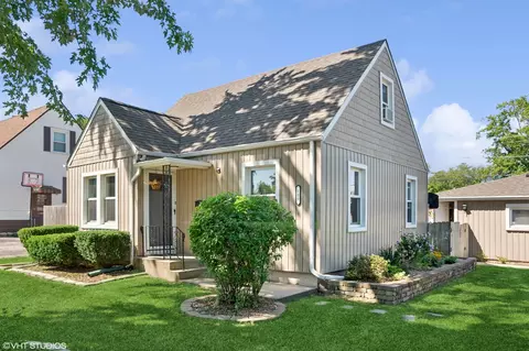 100 S Roberta Ave, Northlake, IL 60164