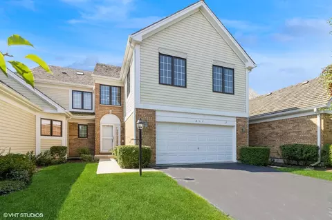 817 Braeman Ct, Libertyville, IL 60048