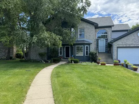 502 Kresswood Dr #502, Mchenry, IL 60050