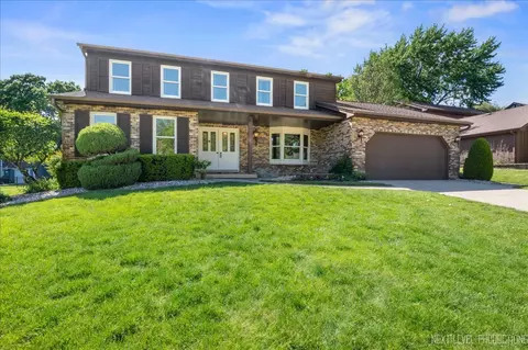208 Patricia Ln, Bartlett, IL 60103