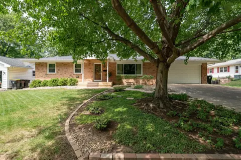 908 Timothy Ct, Normal, IL 61761