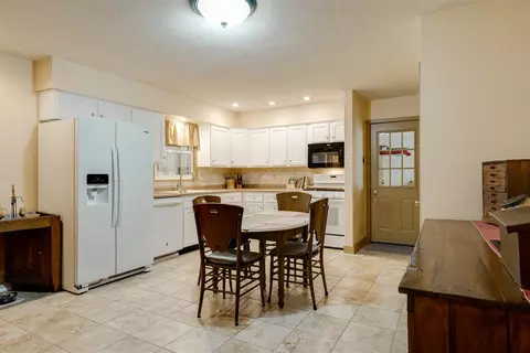 908 Timothy Ct, Normal, IL 61761 photo 11