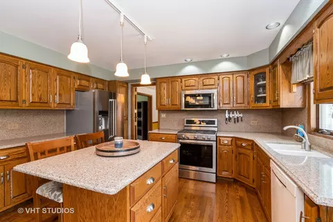 19444 Everett Ln, Mokena, IL 60448 photo 5