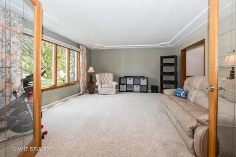 19444 Everett Ln, Mokena, IL 60448 photo 2