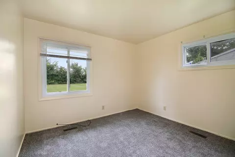 Bedroom - 632 N Hammes Ave, Kankakee, IL 60901 photo 3 of 5
