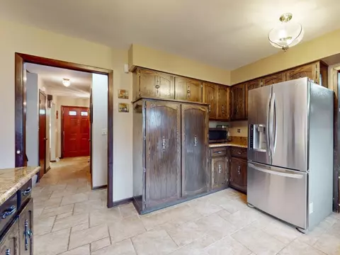 16 W235 97th St, Burr Ridge, IL 60527 photo 9