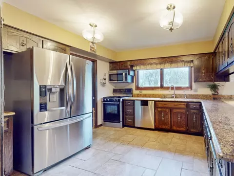 16 W235 97th St, Burr Ridge, IL 60527 photo 8