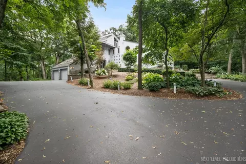 41 W297 Campton Hills Rd, Campton Hills, IL 60119