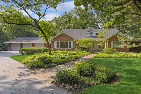 321 Oak Brook Rd, Oak Brook, IL 60523