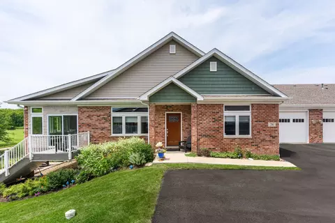 26 Briden Ln #26, Sycamore, IL 60178
