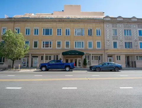 6337 Roosevelt Rd #305, Berwyn, IL 60402
