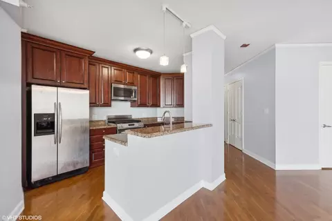 420 E Waterside Dr #1013, Chicago, IL 60601 photo 10