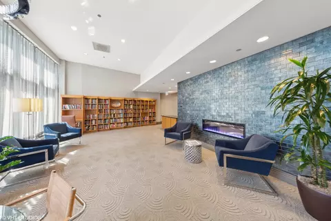 420 E Waterside Dr #1013, Chicago, IL 60601 photo 23