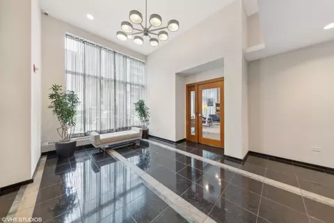 420 E Waterside Dr #1013, Chicago, IL 60601 photo 4