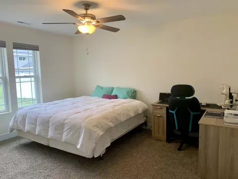 Bedroom - 16001 Lorel Ave, Oak Forest, IL 60452 photo 2 of 2