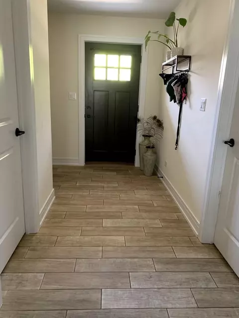 Entry Way - 16001 Lorel Ave, Oak Forest, IL 60452 photo 1 of 1