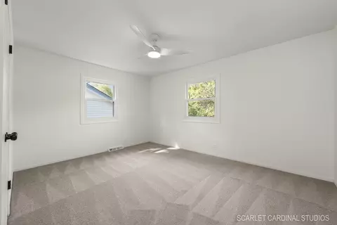 Bedroom - 819 Delles Rd, Wheaton, IL 60189 photo 1 of 3