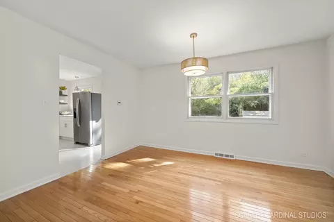 Dining - 819 Delles Rd, Wheaton, IL 60189 photo 1 of 1