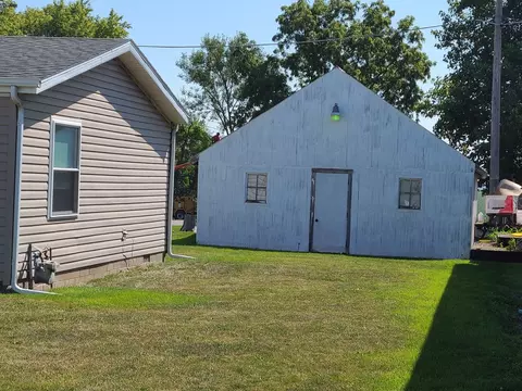 Exterior - 311 Gary St, Leonore, IL 61332 photo 2 of 4