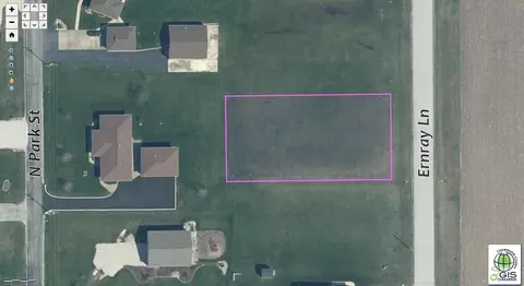319 Ernray Ln, Gifford, IL 61847