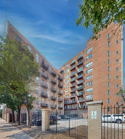550 W Harrison St #252, Chicago, IL 60607