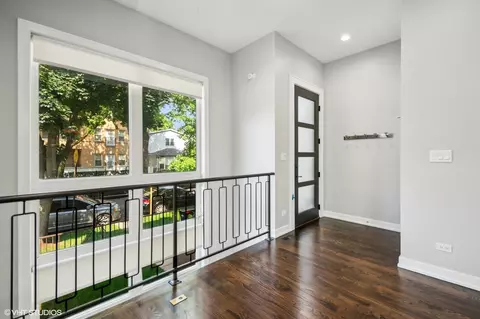 1701 N Artesian Ave, Chicago, IL 60647 photo 2
