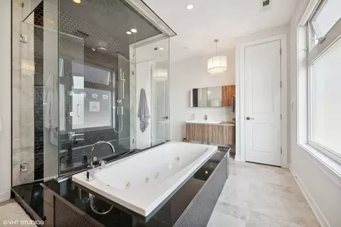 1701 N Artesian Ave, Chicago, IL 60647 photo 16
