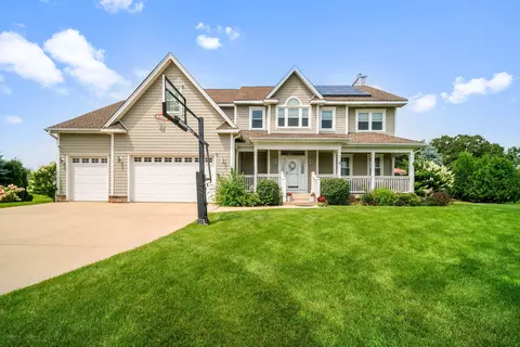 38136 N Helena Ln, Wadsworth, IL 60083
