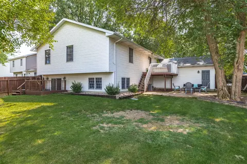 Exterior - 7 Autumn Ct, Bloomington, IL 61701 photo 4 of 11