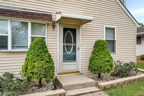 365 E Southmor Rd, Morris, IL 60450 photo 3