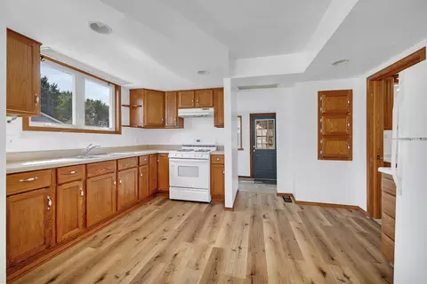 365 E Southmor Rd, Morris, IL 60450 photo 7