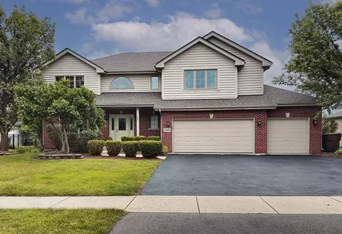 22069 Pembrook Dr, Frankfort, IL 60423