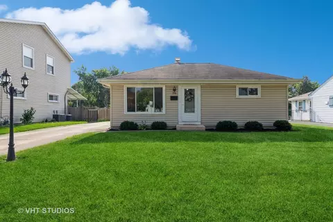 216 N William St, Mount Prospect, IL 60056