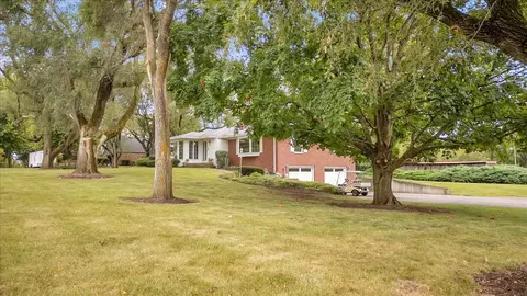 Exterior - 10045 Tabler Rd, Morris, IL 60450 photo 6 of 11